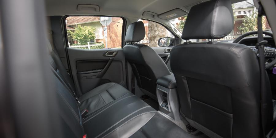 Интерьер Ford Ranger Double Cab FX4 2017 года  (AU) (фото 10 из 40)